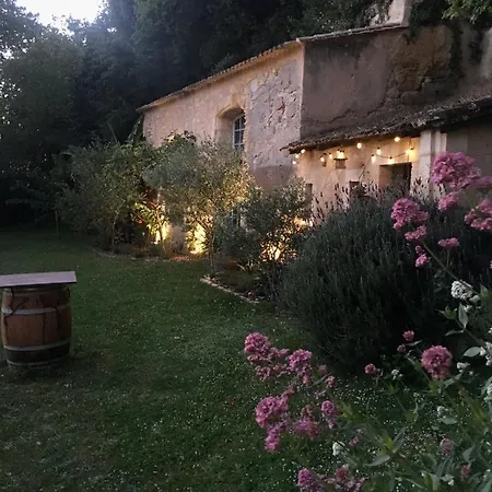 Domaine De Bellevue Bed and Breakfast *